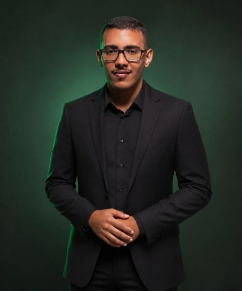 Rodrigo Pontes de Souza Santos - Estagiário