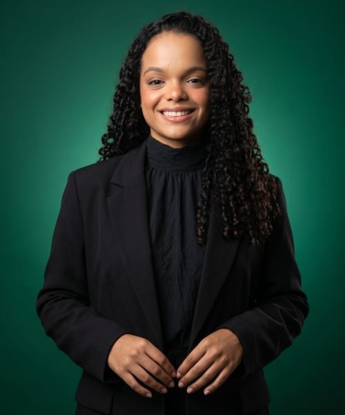 Mariana Silva Santos de Oliveira - Setor Comercial