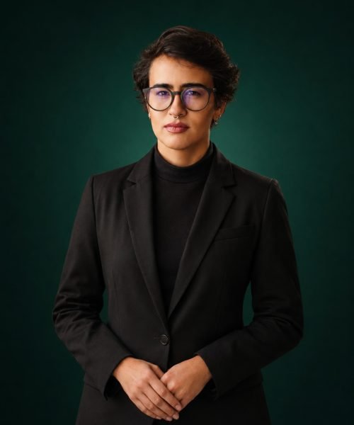 Tadia Cristina Heleno de Araujo - Setor Comercial